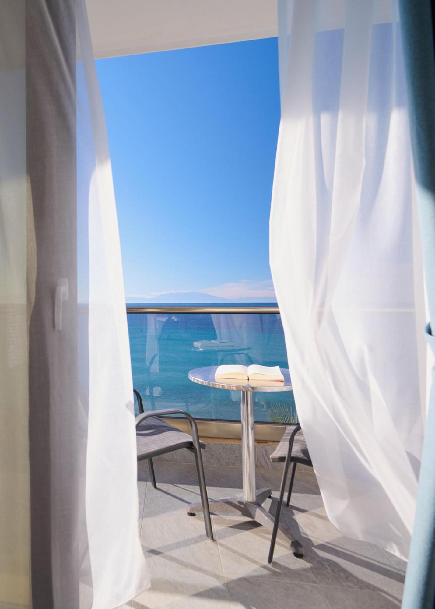Evlogia Hotel Seafront And Anex By Greek Pride Фурка Екстериор снимка