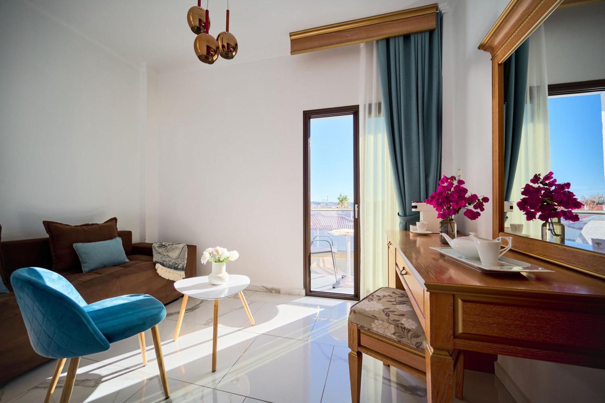 Evlogia Hotel Seafront And Anex By Greek Pride Фурка Екстериор снимка